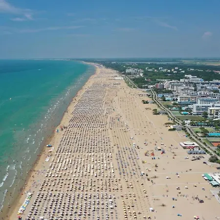 Two-bedroom In A Wonderful Bibione